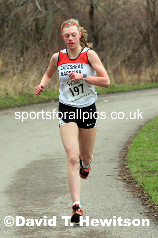 Senior women and veteran women and men over-50s NECAA Road Relay Champs., Hetton Lyons Park, Hetton le Hole, County Durham. Photo: David T. Hewitson/Sports for All Pics